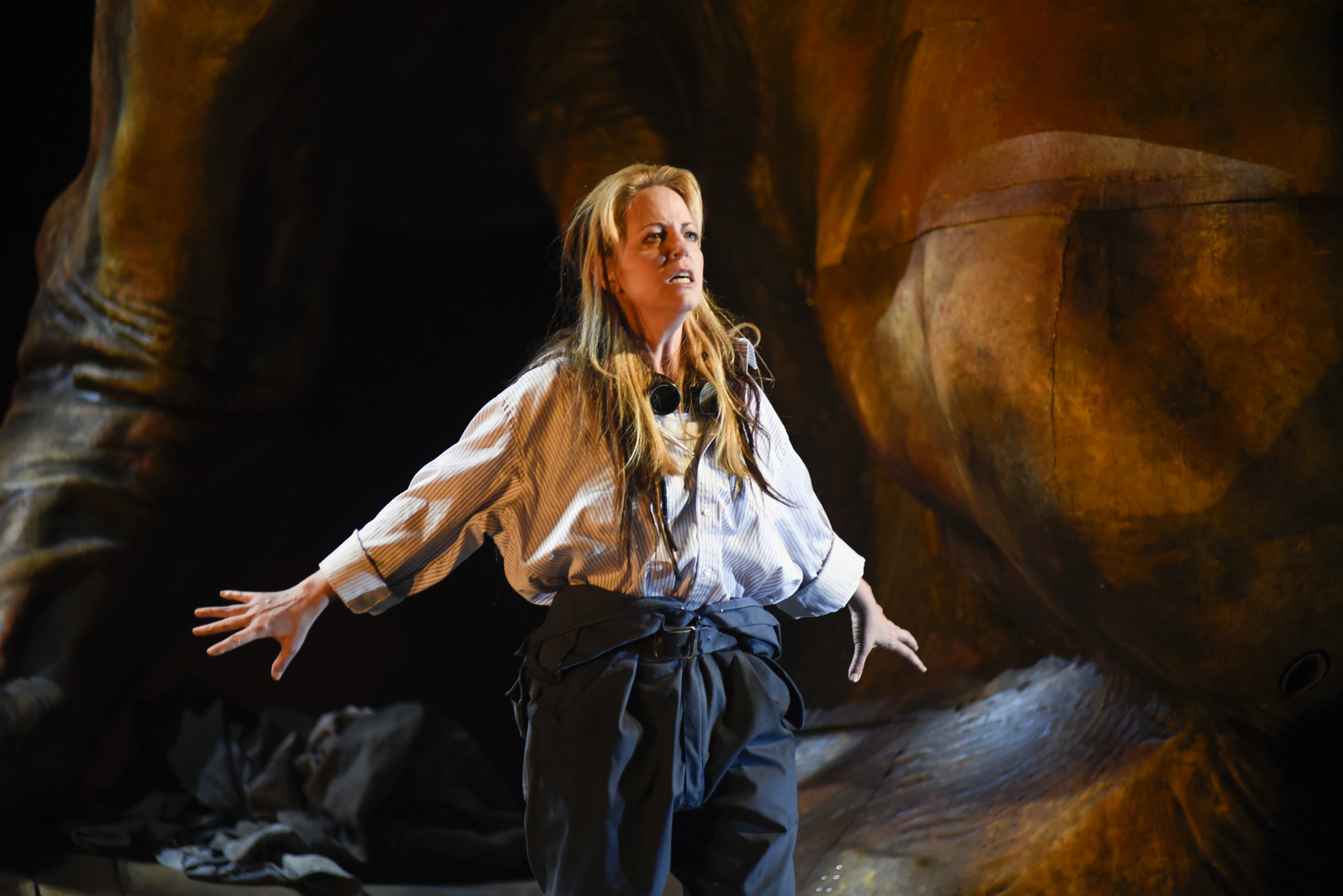 Lise Lindstrom plays Elektra, a woman seeking to avenge her father. Photo by Yves Renaud.