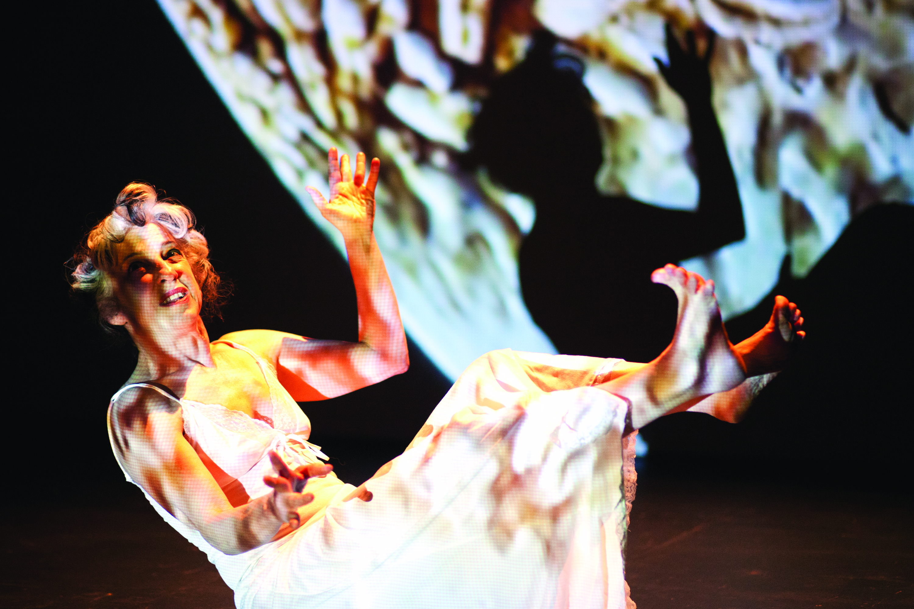 Dulcinea Langfelder explores the world of dreams onstage. Photo by Marie-Pierre Savard.