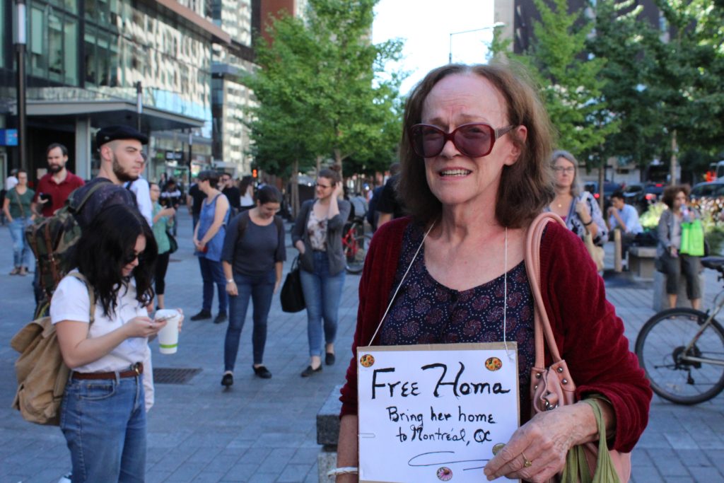 A supporter at the demonstration for Dr. Hoodfar in Montreal, on September 21. Photo by Alex Hutchins. 