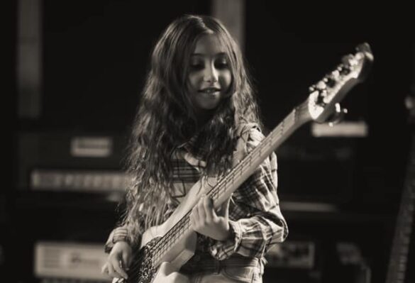 Enter Ellen Alaverdyan Young Bassist Extraordinaire The Concordian 1006